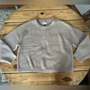 NWT UNIVERSAL THREAD SWEATER